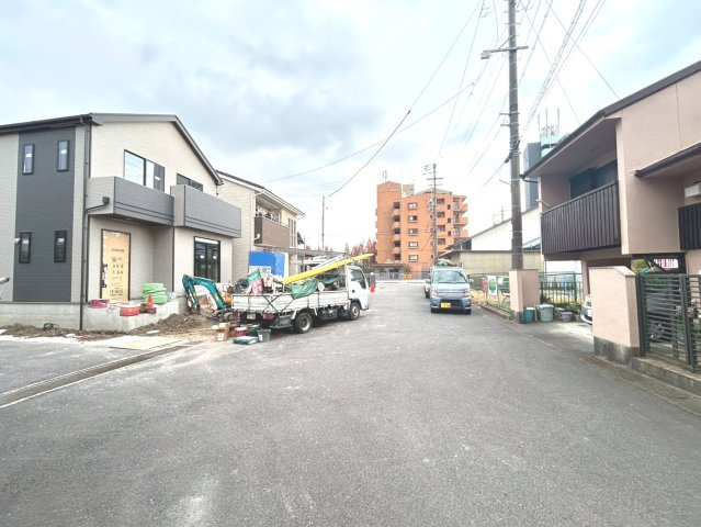 ハートフルタウン　一宮市三条7期　全1区画分譲の前面道路含む現地写真|「現地（2025年11月7日）撮影」　
■前面道路　
■ヤマダ不動産　株式会社リライフ