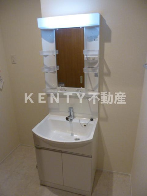 【洗面所】 | ヴィアンカーサ | スペースが確保できる洗面所です