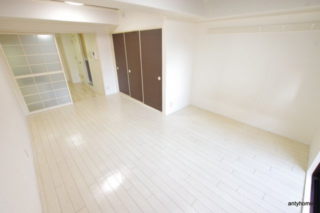 東洋プラザ高倉　仲介手数料無料の居間・リビング