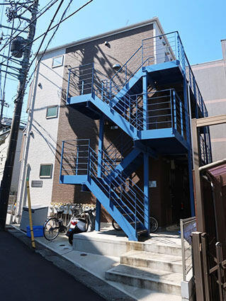 川崎市多摩区三田２丁目のアパートの外観