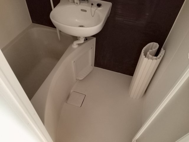 川崎市多摩区三田２丁目のアパートの浴室