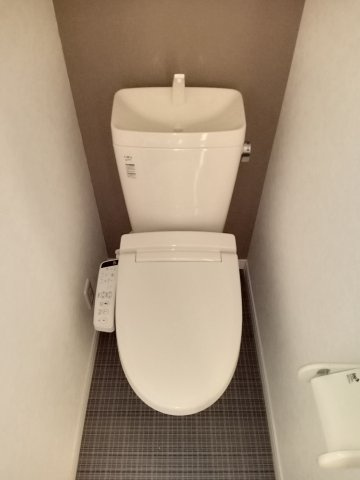 川崎市多摩区三田２丁目のアパートのトイレ