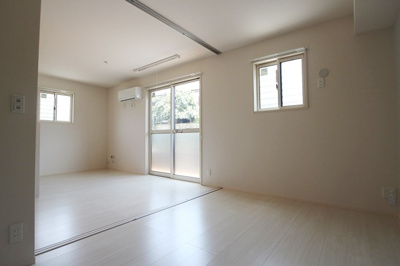 【居間・リビング】 | ブルースター | 居間です