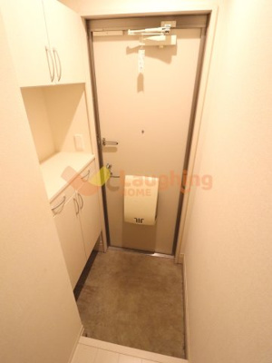 【玄関】 | ブルースター | 収納もある玄関です