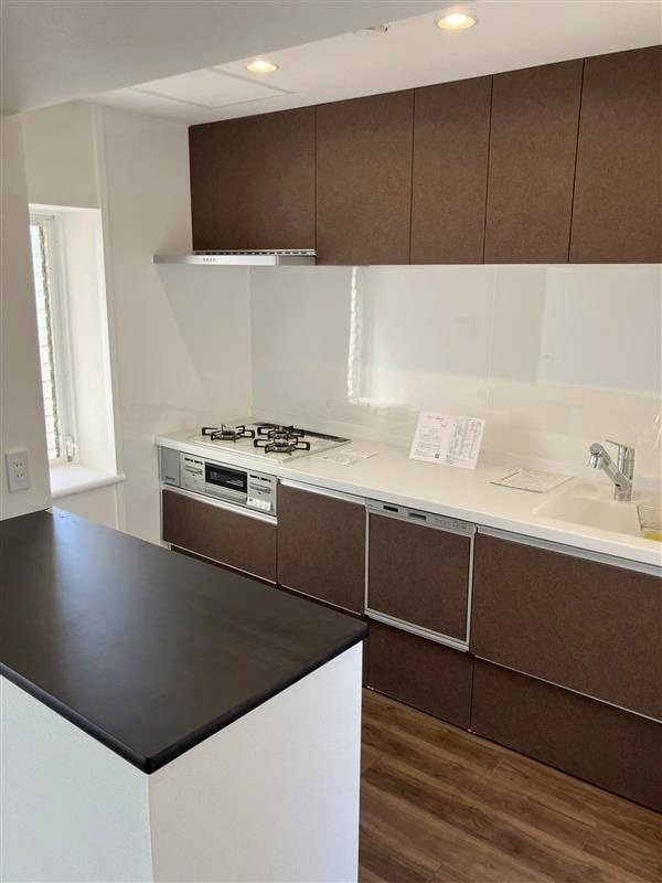 コスモ井土ヶ谷グランヒルズ九号棟のキッチン