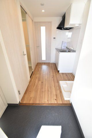 オズレジデンス今里NORTHの玄関