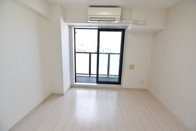 オズレジデンス今里NORTHの洋室