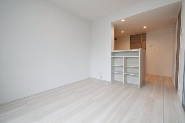 セレーノ南甲子園の居間・リビング