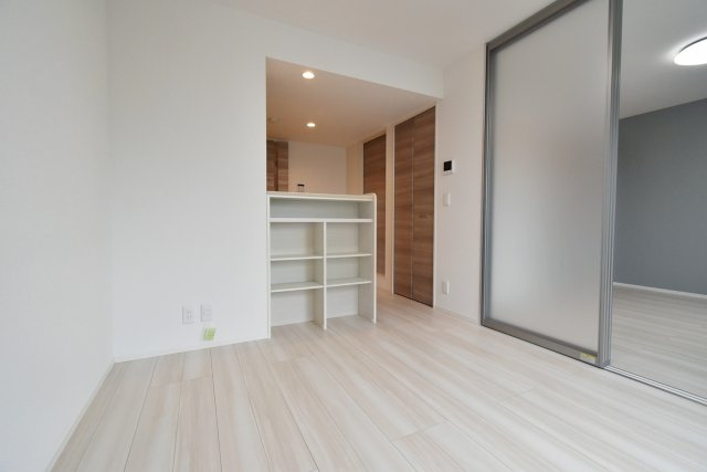 セレーノ南甲子園の居間・リビング