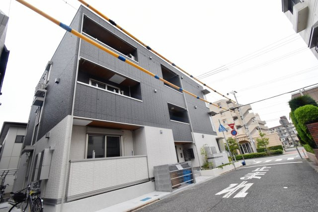 セレーノ南甲子園の外観