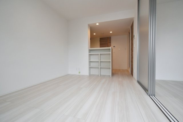 セレーノ南甲子園の居間・リビング