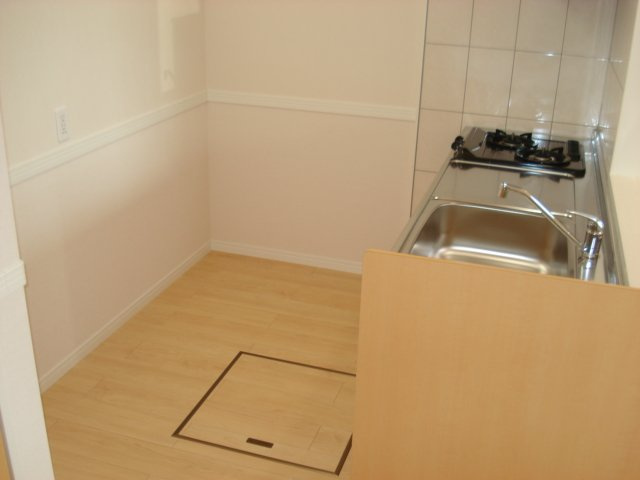 ＥＡＳＴ　ＲＯＣＫ２の収納|床下収納付キッチン