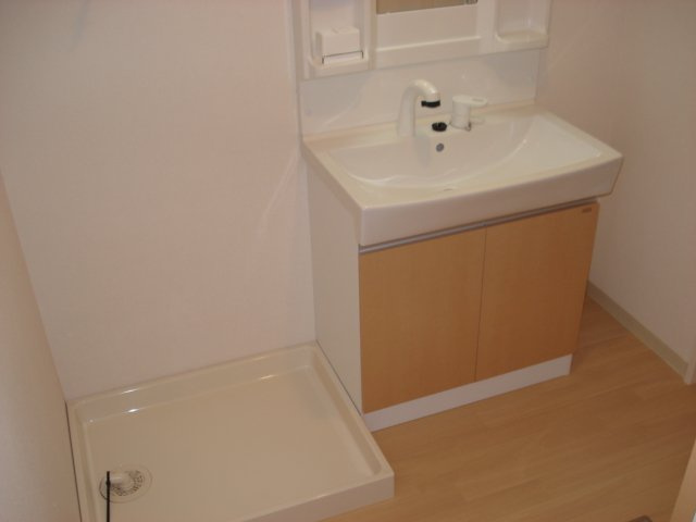 ＥＡＳＴ　ＲＯＣＫ２の洗面所|洗面