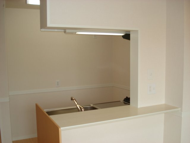 ＥＡＳＴ　ＲＯＣＫ２のキッチン|カウンターキッチン