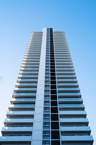 【外観】 | 【外観】地上38階建て、総戸数276戸の超高層タワーマンション！シャープなシルエットが印象的です！