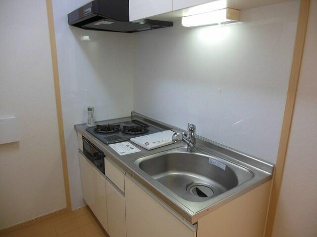 川崎市麻生区岡上２丁目のアパートのキッチン