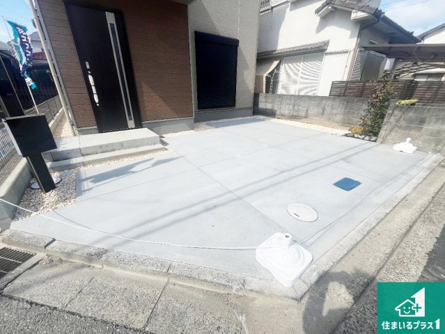 加古川市東神吉町出河原　新築一戸建ての駐車場|駐車スペース！散水栓があるので、こまめに愛車を洗えます！