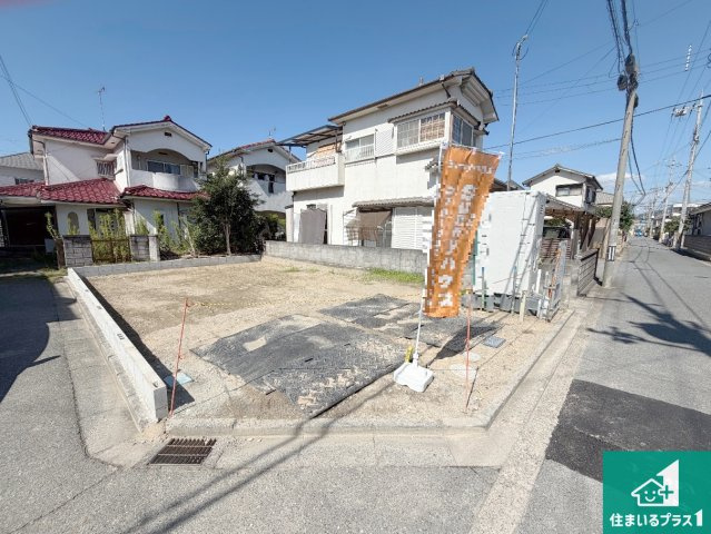 加古川市東神吉町出河原　新築一戸建ての外観|周辺は落ち着いた街並みの住宅地！子育てがしやすい住環境です！まだ未完成ですが、現地でしかわからない事もございます。是非一度ご覧ください。