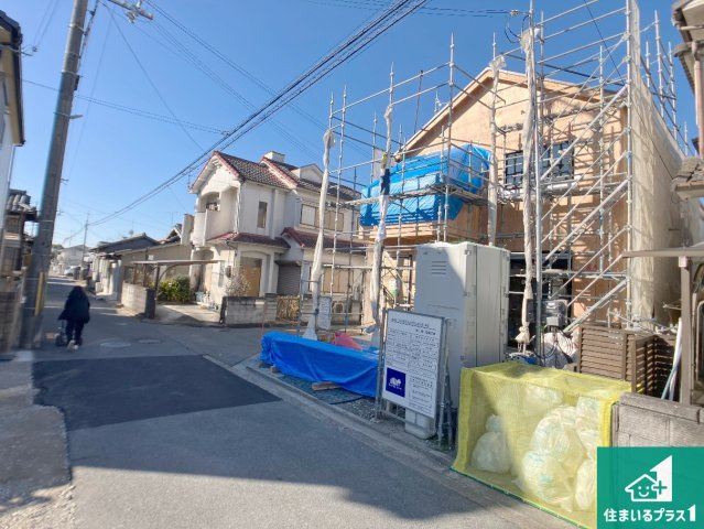 加古川市東神吉町出河原　新築一戸建ての前面道路含む現地写真|周辺は落ち着いた街並みの住宅地！子育てがしやすい住環境です！まだ未完成ですが、現地でしかわからない事もございます。是非一度ご覧ください。