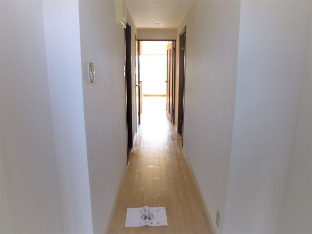 ECO　NISHIFUTAMIの玄関