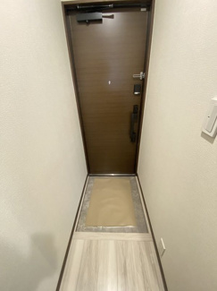 【玄関】 | willows神明 | ※反転タイプ、別部屋写真使用。