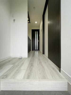 【玄関】 | ヒルズナイン | 参考写真（101）