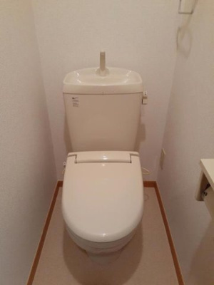 【トイレ】 | パークサイド砂山 | 落ち着いた色調のトイレです