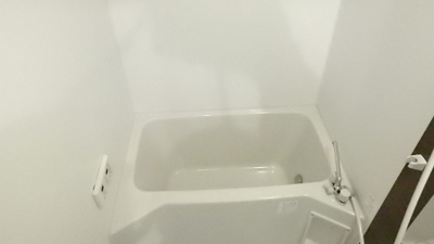 【浴室】 | ロイヤルコート | コンパクトで使いやすいお風呂です