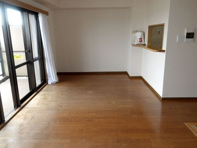 【居間・リビング】 | ライオンズマンション千葉グランドタワー | LDK約14.8畳※2025年9月撮影