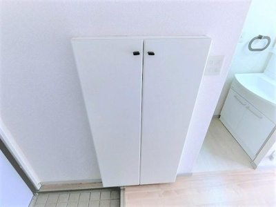 【玄関】 | コーポフリーダム | 玄関