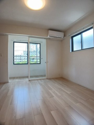 【内装】 | シルバンハウスＢ | 明るい室内です