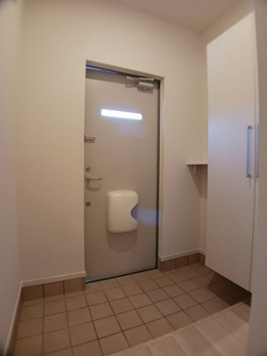 【玄関】 | シルバンハウスＢ | シンプルで使いやすい玄関です