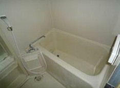 【浴室】 | オータム・イン・ニューヨーク | 追い焚き機能付きバス。