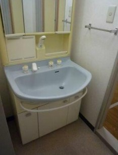 【独立洗面台】 | オータム・イン・ニューヨーク | 嬉しい独立洗面台付き。