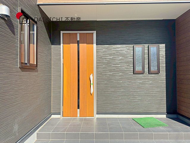 【玄関】 | 行田市矢場第4　Livele Garden.S　新築戸建　全2棟　2号棟