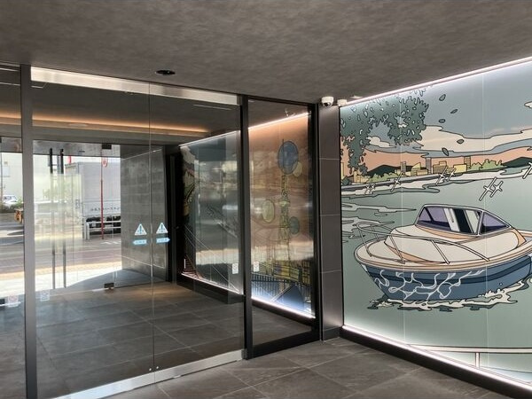 メイクスWアート金山ウエストのエントランス