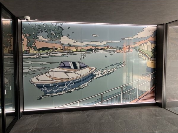 メイクスWアート金山ウエストのエントランス