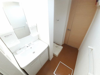 【洗面所】 | サンライズ・レジデンス　Ⅱ | スペースが確保できる洗面所です