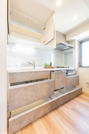 練馬区北町1丁目　タック練馬北町　角部屋　新規リフォームマンションのキッチン