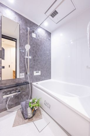 練馬区北町1丁目　タック練馬北町　角部屋　新規リフォームマンションの浴室