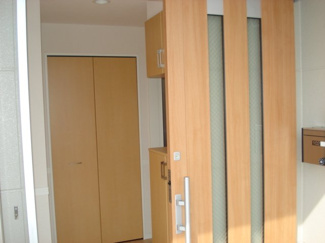 【玄関】 | ＥＡＳＴ　ＲＯＣＫ２ | 玄関スライドドア