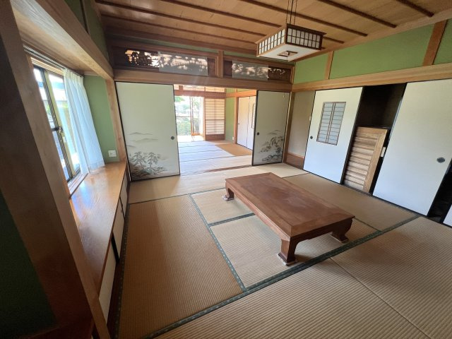津山市加茂町塔中　２階建中古住宅　８DKの和室|1F