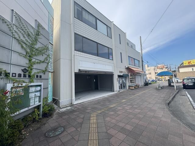 西国第二ビルの外観