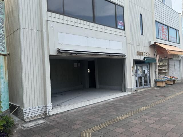 西国第二ビルの外観