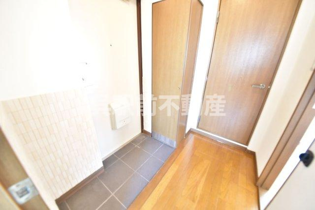 呉市晴海町ビル(SEASIDE HARUMI)の玄関