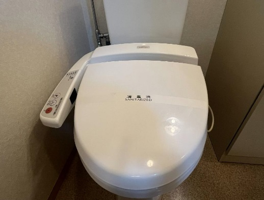 大阪市中央区徳井町２丁目の賃貸マンションのトイレ