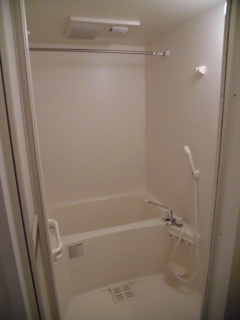 大阪市中央区徳井町２丁目の賃貸マンションの浴室