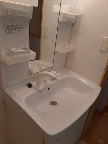 パル　ティ－ルＦの洗面所