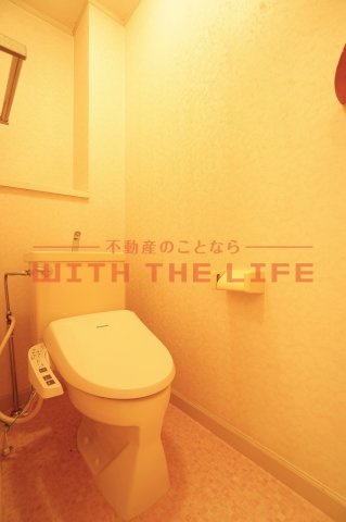 メゾンフルール【キャッシュバック対象物件】のトイレ|落ち着いた色調のトイレです