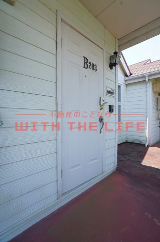 メゾンフルール【キャッシュバック対象物件】の玄関|落ち着いた玄関です